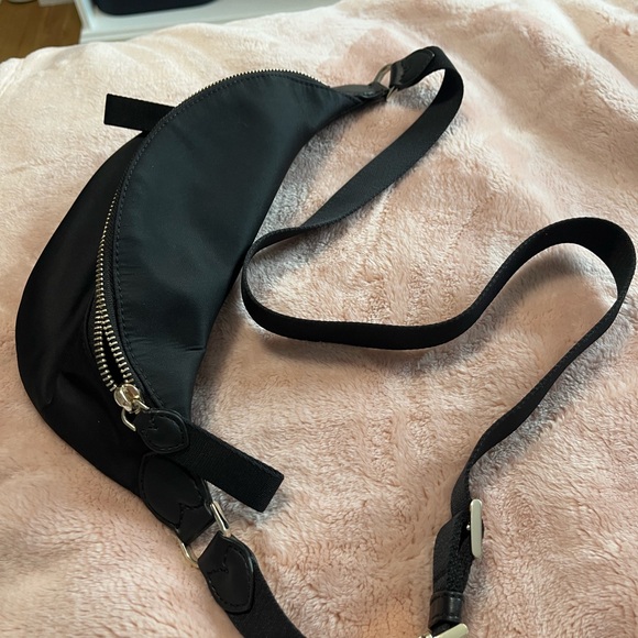 Kate Spade Black Belt Bag/Fanny Pack - Picture 3 of 6